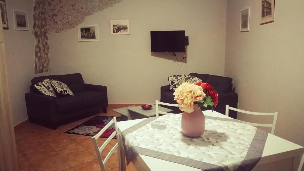 Dimora Donna Carmela Apartman Nápoly Kültér fotó